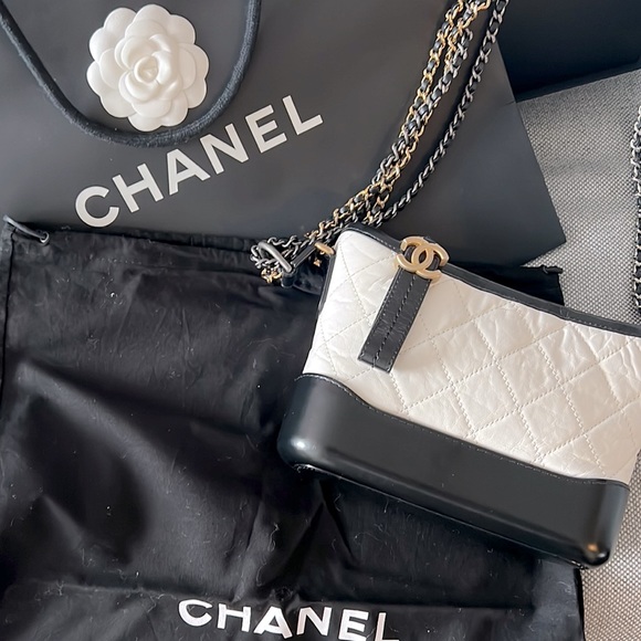 Chanel Gabriel Small handbag, white/black - Picture 12 of 13